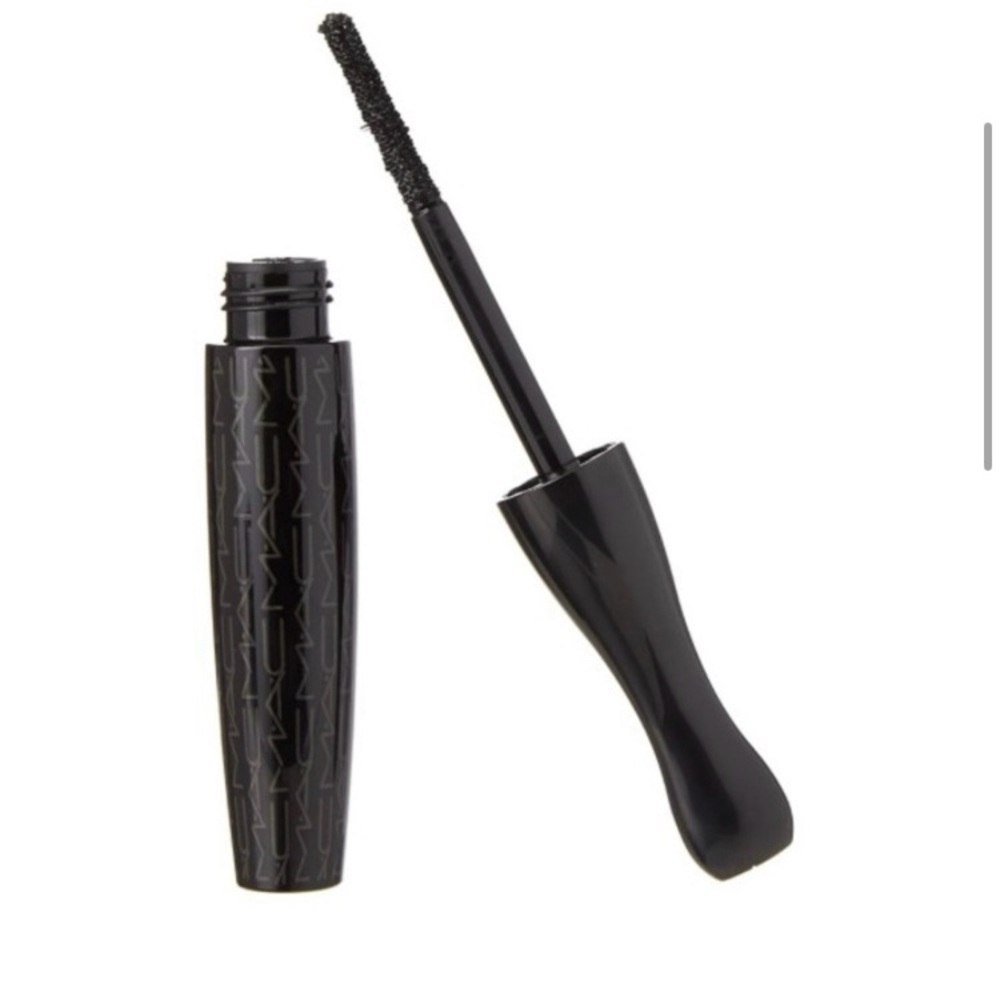 Mac Cosmetics - Picture 2 of 8